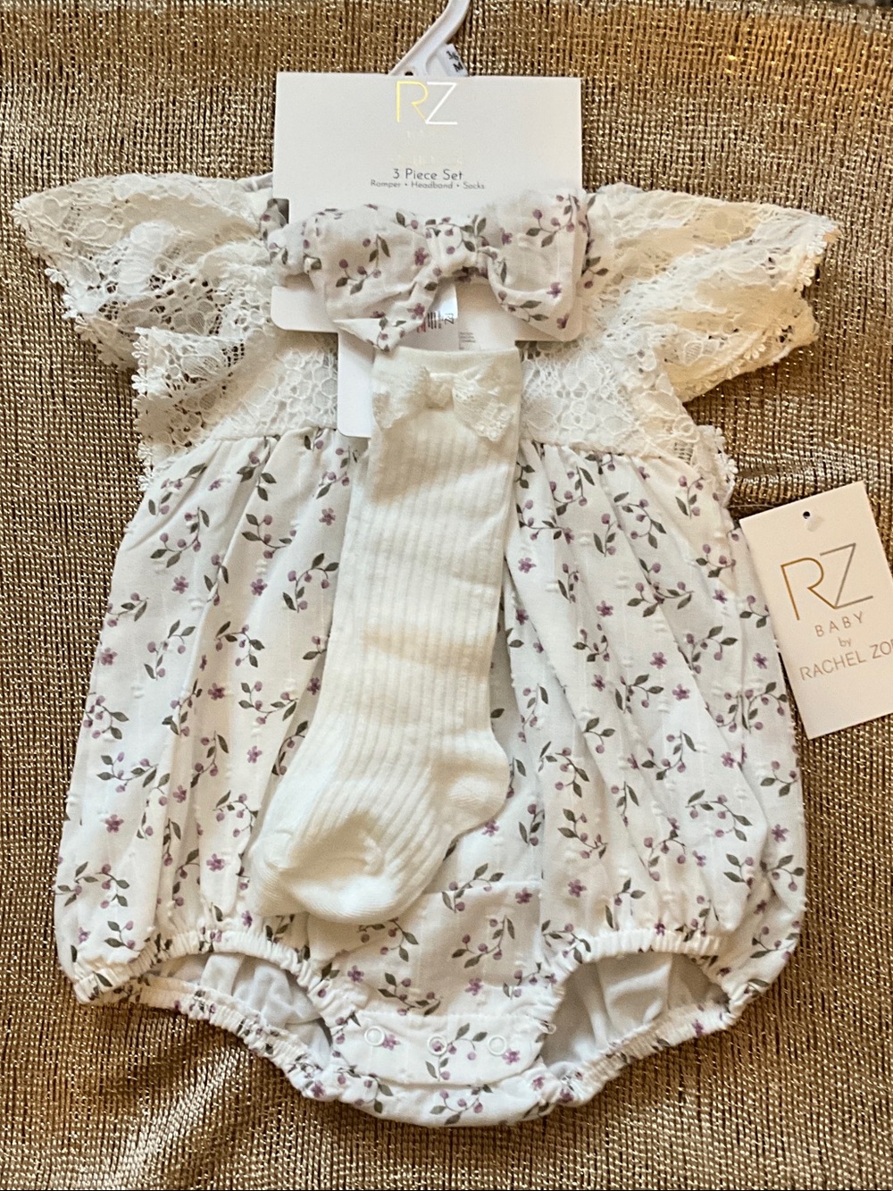 Rachel Zoe Adorable Baby Romper set with socks and matching bow, NWT, 3-6m